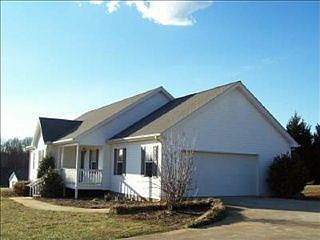 2nd image of 400 Heartwood Way