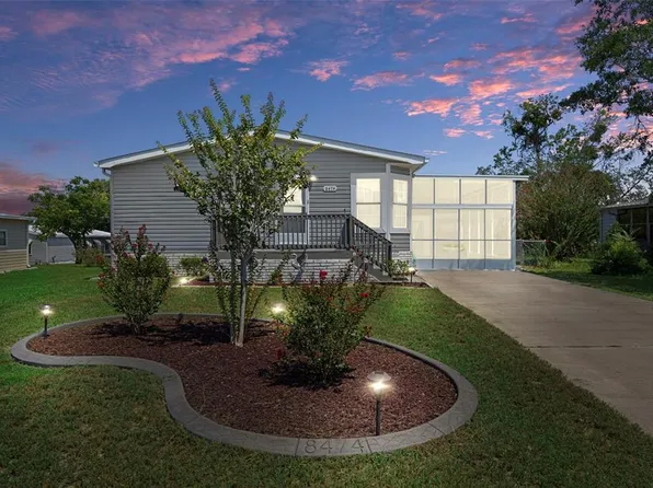 8474 Moonlight Ave, Brooksville, FL 34613