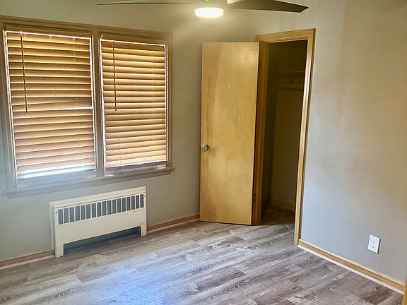 3rd image of 4517 N Teutonia Ave #4