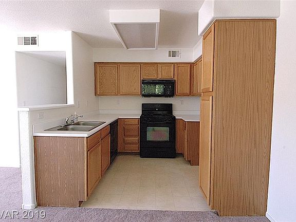 5th image of 3120 Tarpon Dr Unit 201