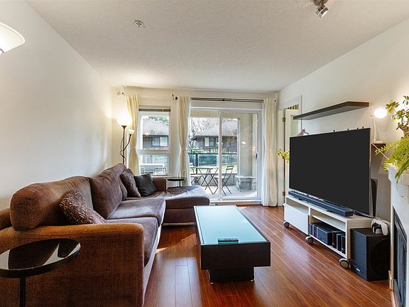 2nd image of 8600 Park Rd #103