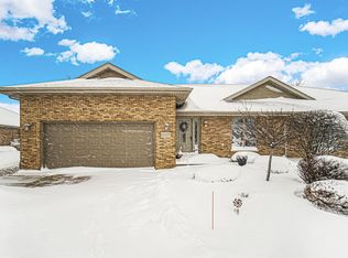 21137 Woodbridge Dr, Frankfort, IL 60423