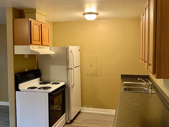 5th image of 403 W Meeker APT 5