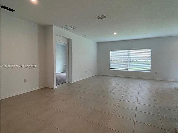 5th image of 205 Aquamarine Ln
