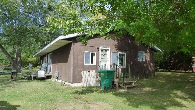 1st image of 52678 Lake Shore Dr