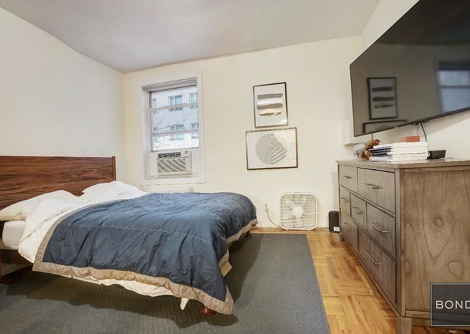 1st image of 167 E 33rd St #4BB