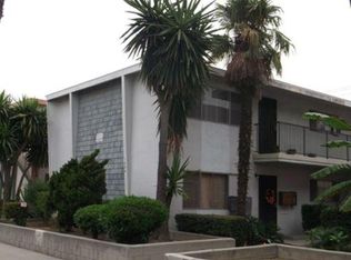 1004 E 32nd St #B, Signal Hill, CA 90755