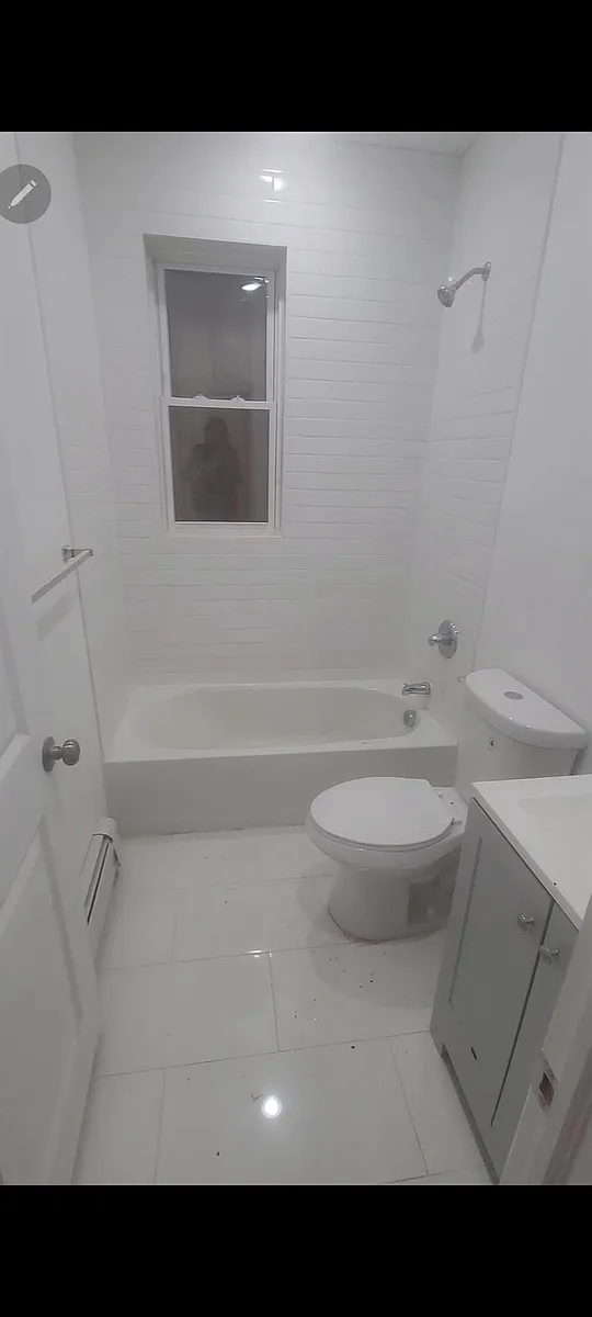 Building Photo - 500 Hawthorn Ave #2A