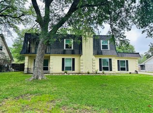 1902 Claiborne Dr, League City, TX 77573