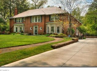 2572 Guilford Rd, Cleveland Heights, OH 44118