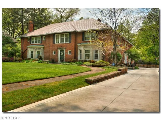 2572 Guilford Rd photo 1