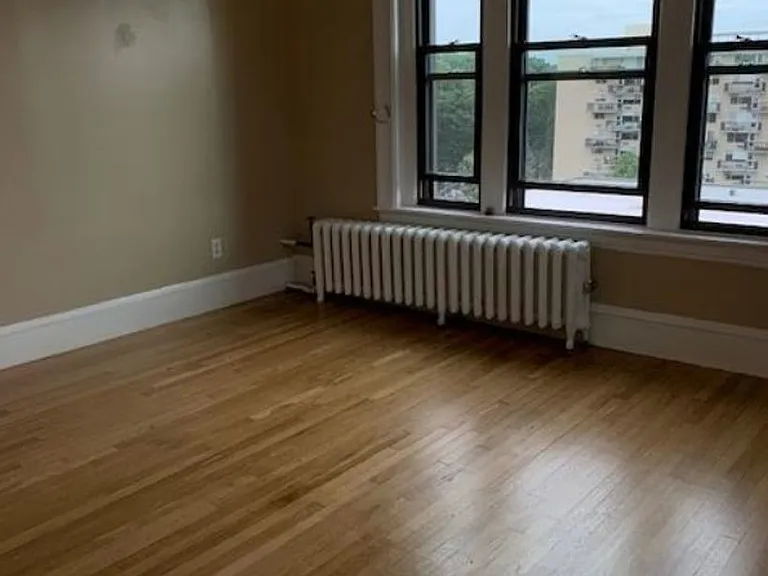 460 Park Dr #11 — Photo 6