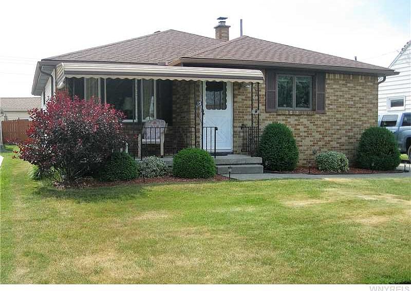 1st image of 15 Lucy Ln
