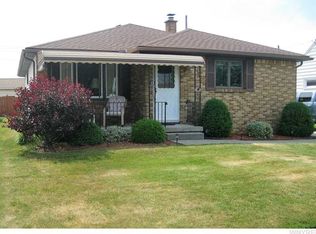 15 Lucy Ln, Cheektowaga, NY