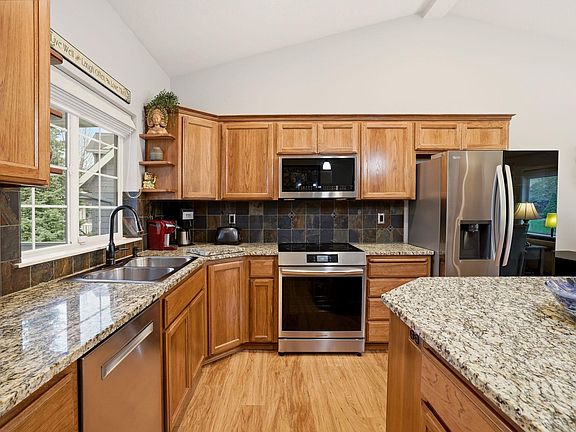 3rd image of 5721 S Laurelcrest Ct