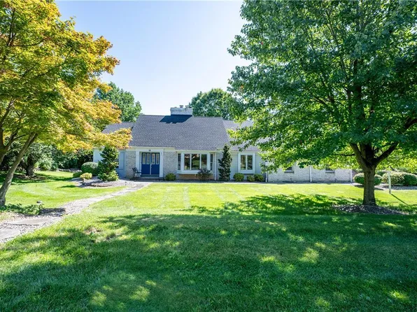 2640 Arbor Cir, Emmaus, PA 18049