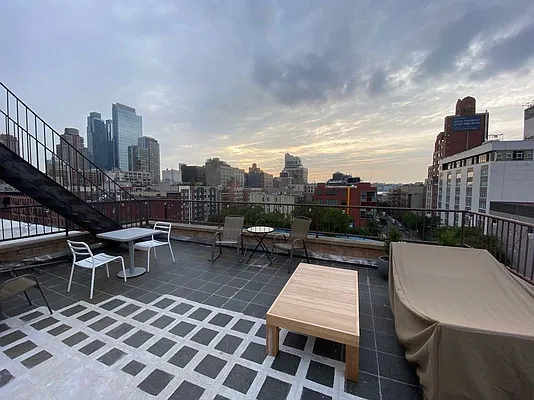 Rented by Addison Property Group | media 23