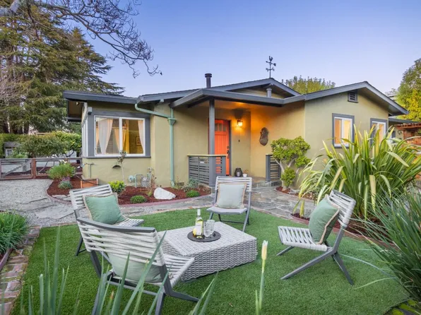 2199 Chanticleer Ln, Santa Cruz, CA 95062