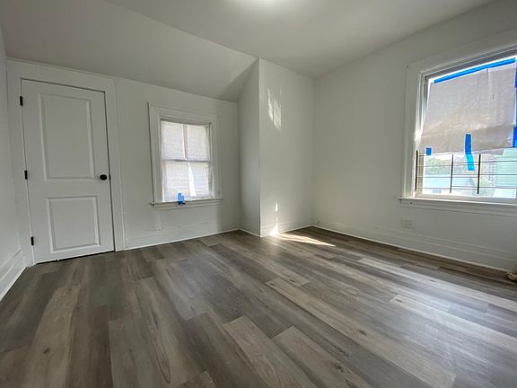 4th image of 255 S 2nd Ave #2