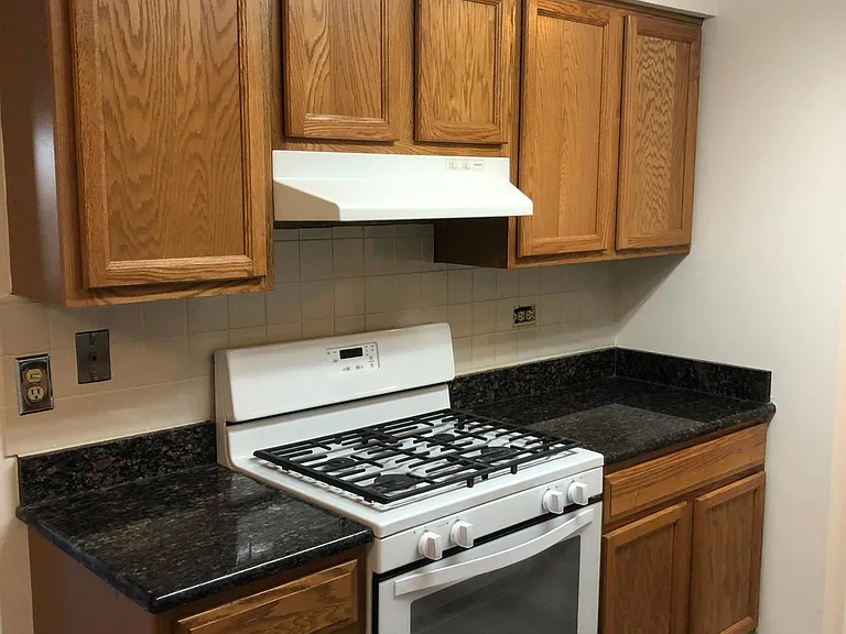 436 N Stephen Dr — Photo 11