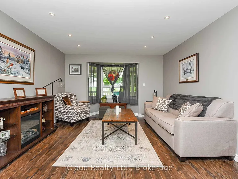 10738 Winston Churchill Blvd — Photo 5