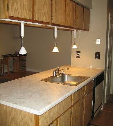 3rd image of 50 Norwich Pl #51