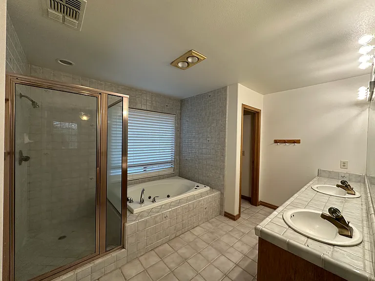 19609 Seneca Rd — Photo 10