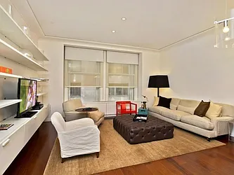 Rented by R New York