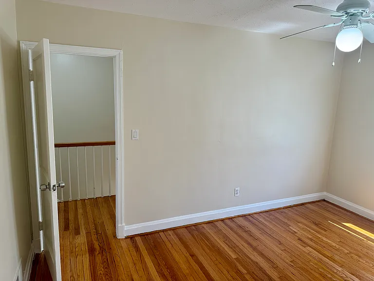 3512 Elmora Ave — Photo 16