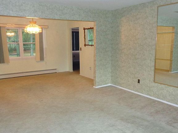3rd image of 258 Westbrook Dr
