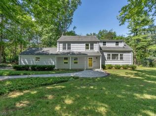 18 Deerfield Rd, Mendham, NJ 07945