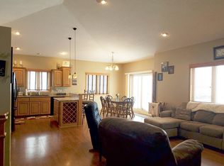 22785 700th Ave, Albert Lea, MN 56007