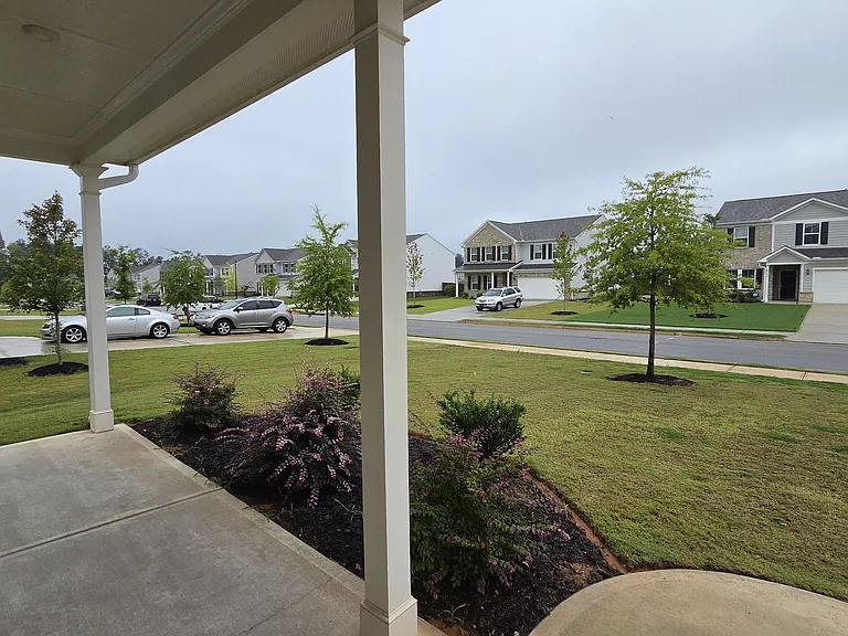 521 Elkwood Ln — Photo 6