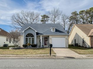 1570 Crimson Rd, Toms River, NJ 08755