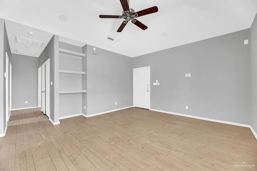 1 bed, 1.0 bath, 800 sqft, $875 — Photo 3