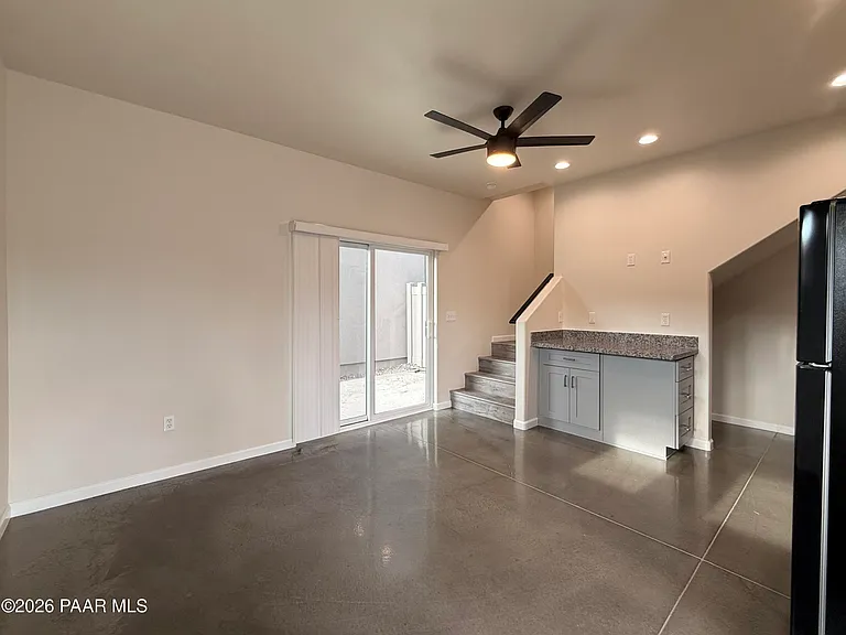 720 N Walnut St #1 — Photo 8