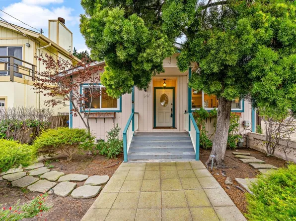 641 Lily St, Monterey, CA 93940
