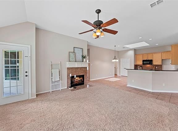 5th image of 1417 Laura Dr