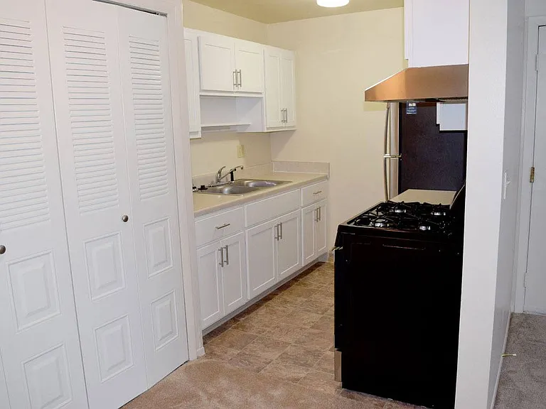 Walnut Trail Apartments — Photo 6