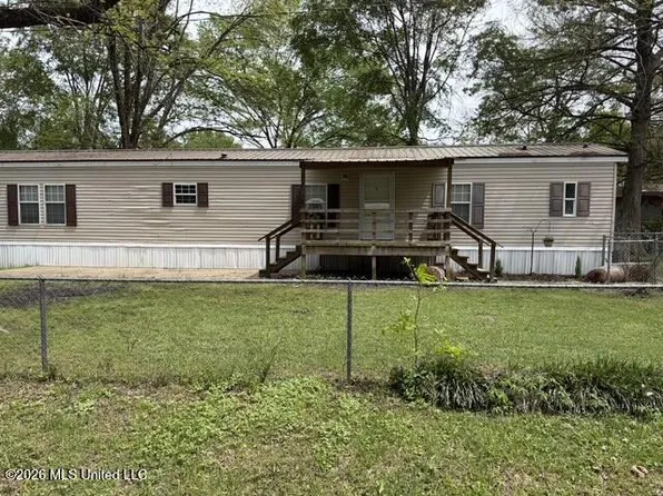 125 Vicksburg Ave, Richland, MS 39218