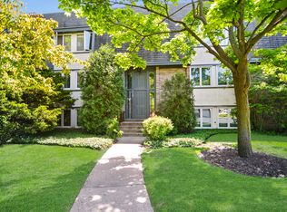 2129 Ammer Ridge Ct UNIT 1-102, Glenview, IL 60025