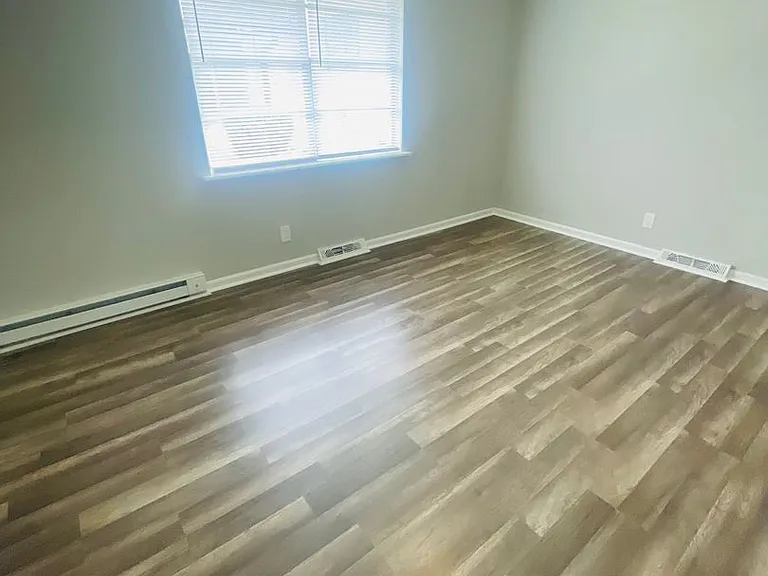 306 N Jackson St — Photo 31