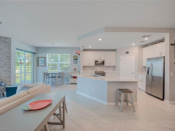 5th image of 12051 Santaluz DR #102