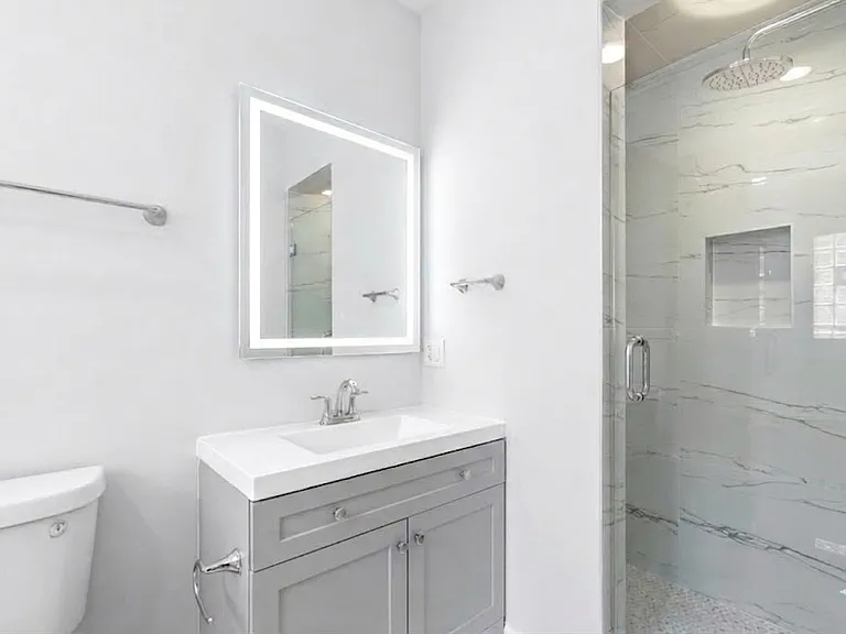 6337 N Oakley Ave #2 — Photo 10