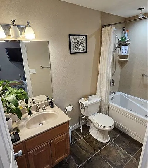 5830 Del Trigo Ln — Photo 4
