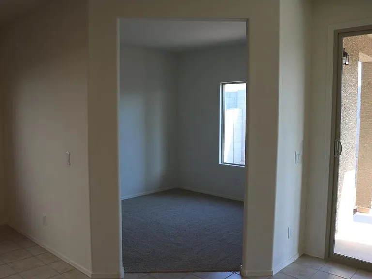 21144 W Cypress St — Photo 5