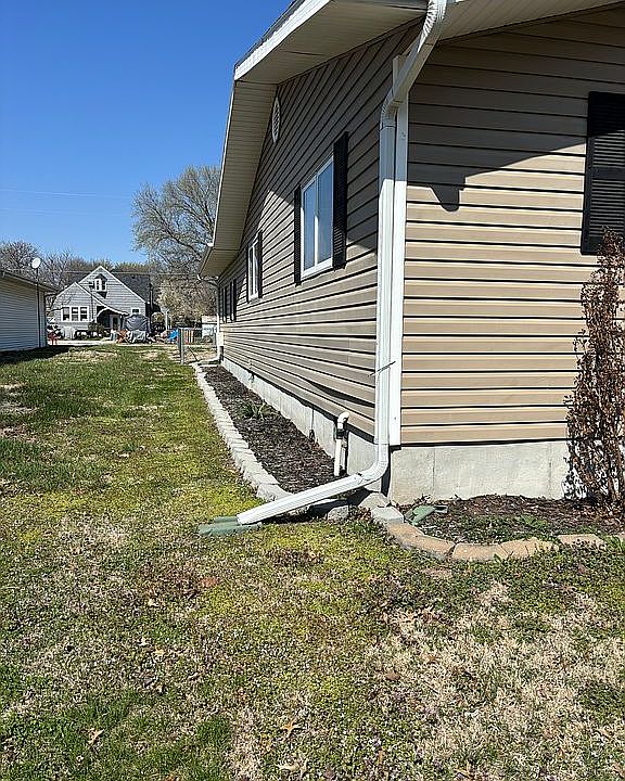 108 W 4th St, Lebo, KS 66856 Zillow