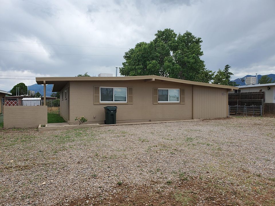 1st image of 300 W Brown Dr