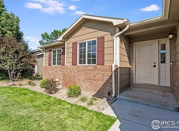 3rd image of 238 N 49th Avenue Pl