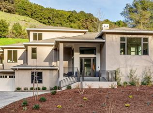 84 Mossbridge Ln, Orinda, CA 94563